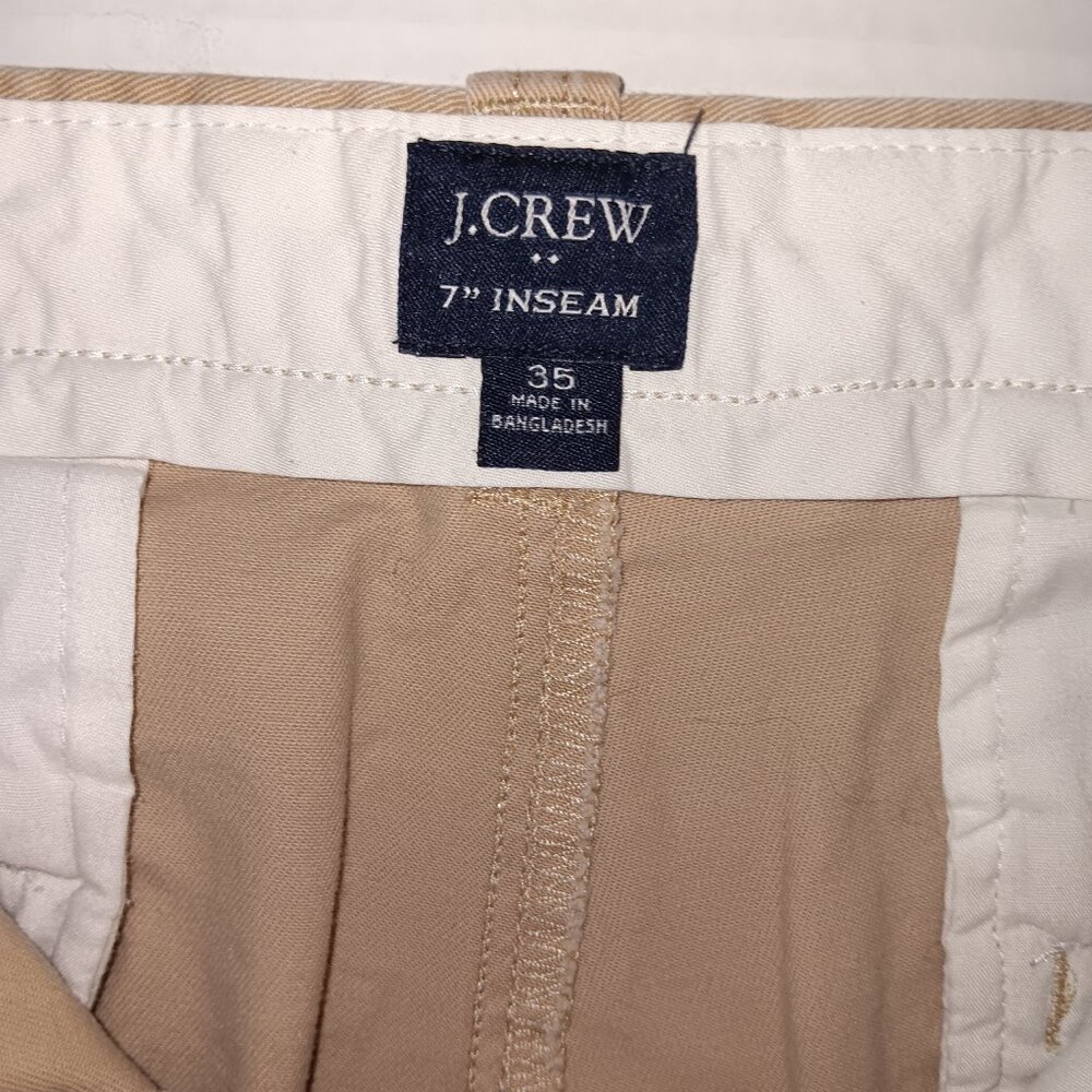 J.CREW 7" INSEAM COTTON KHAKI SHORTS - Picture 2 of 8